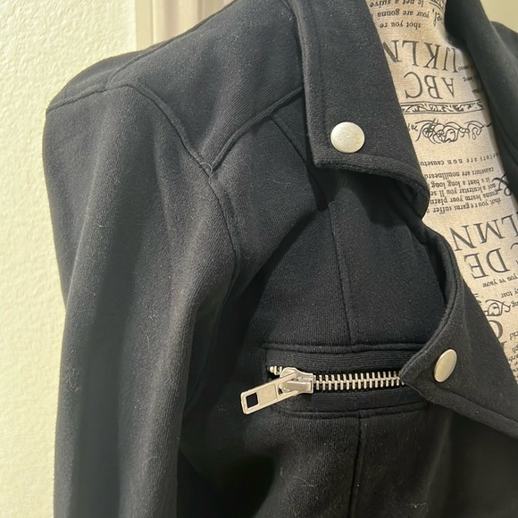 Chaser Black Long Trench Coat with Wide Lapels and Belt, zipper pockets NWT - Picture 7 of 11